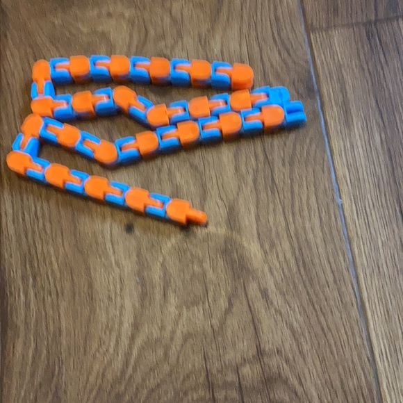 Fidgets - Picture 5 of 7